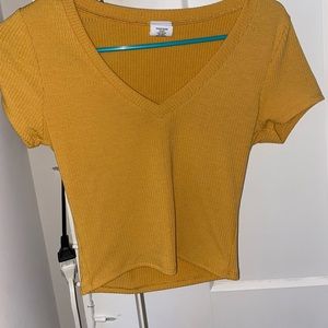 honey colored trooped v-neck tshirt. only been worn a few times